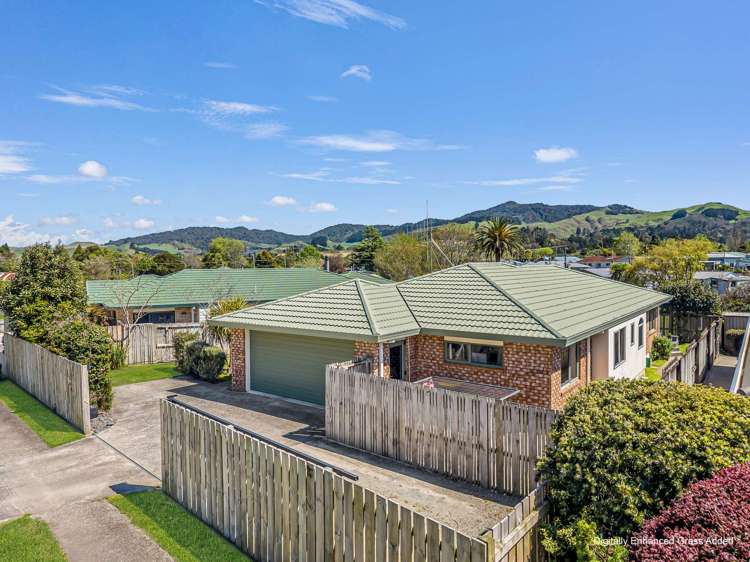 17 Barry Road Waihi_22