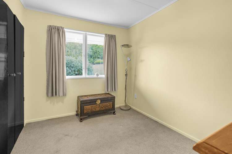 18 Kumeroa Grove Wainuiomata_13