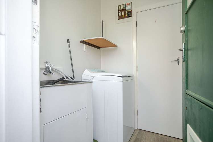 9/25 Queen Street Dannevirke_14