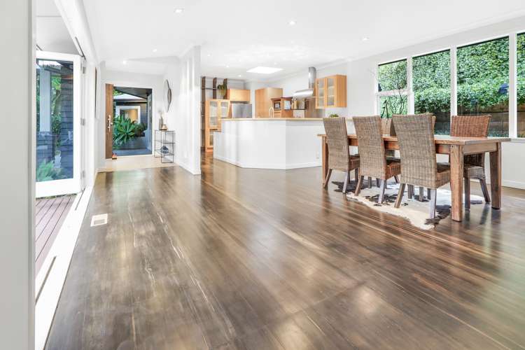 54 Memorial Drive Hamilton East_8