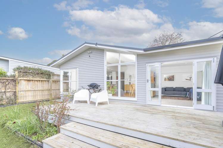 12b Brennan Avenue Te Atatu Peninsula_12