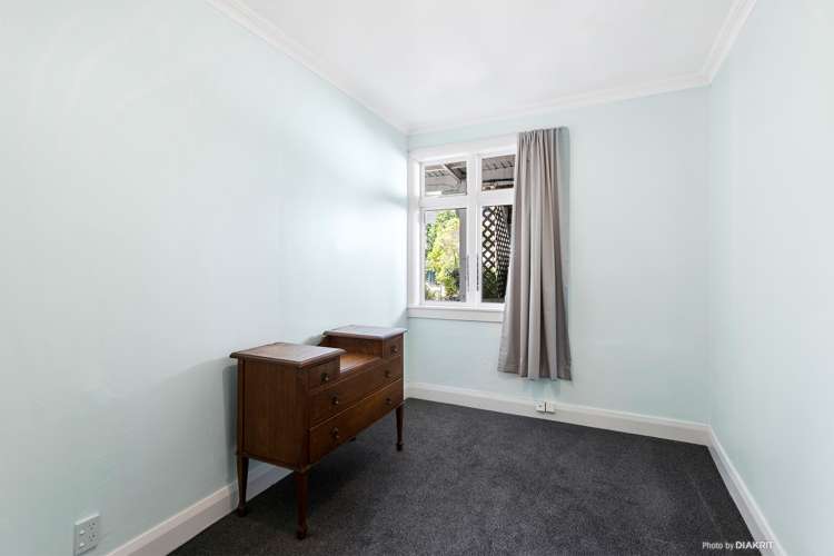 12 Manley Terrace Newtown_13