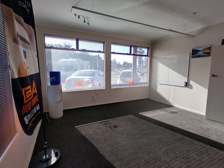 2/55 Kenepuru Drive Porirua_17