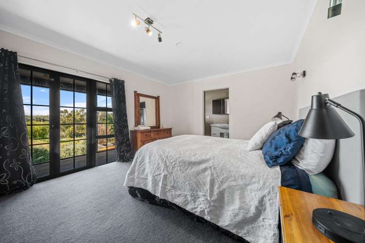 17 Nikau Heights Lansdowne_14