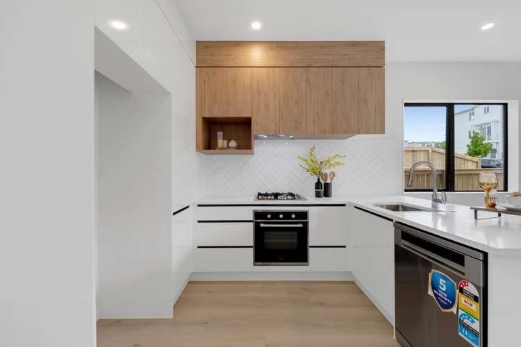 20 & 26 Adamson Road Flat Bush_38