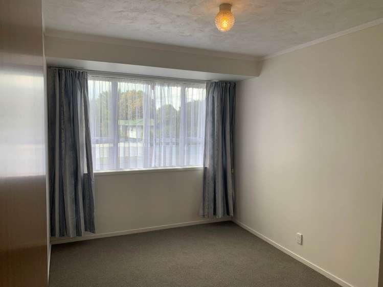 272 Royal Road Massey_7