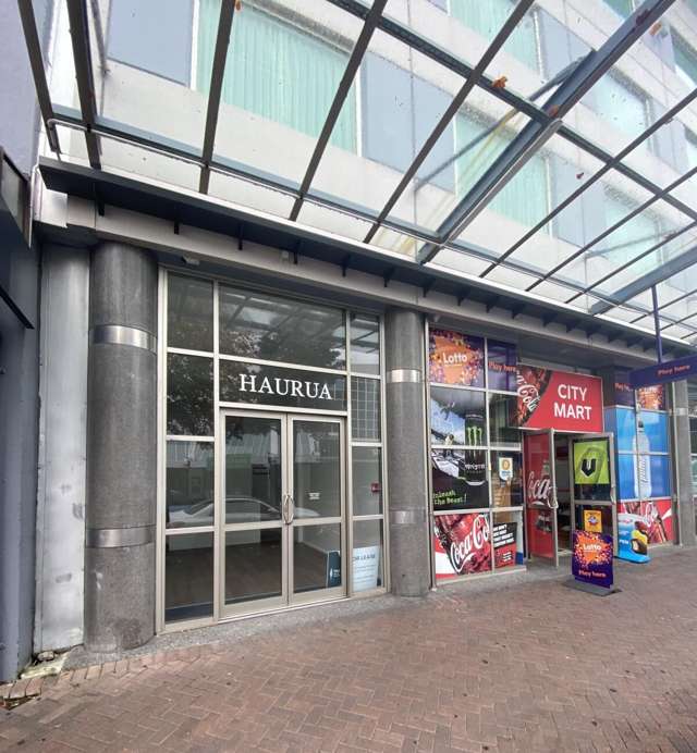 High-Profile Office/Retail Opportunity