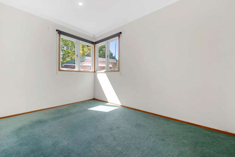 11 Hawke Crescent Beachlands_30