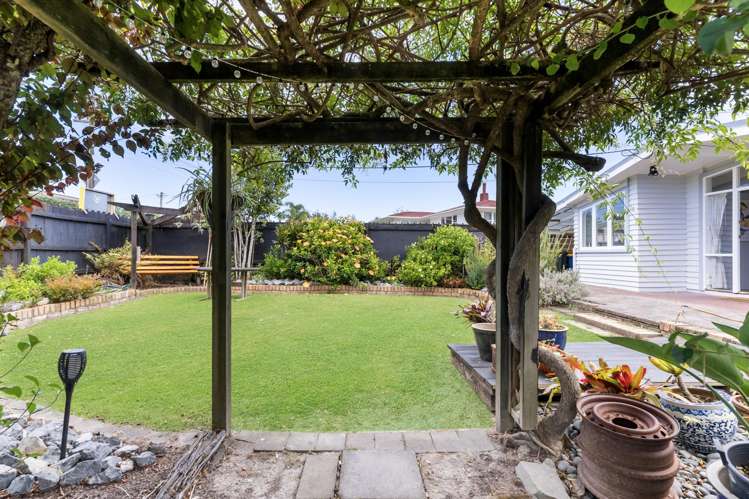 15 Bethells Road Waitakere_6