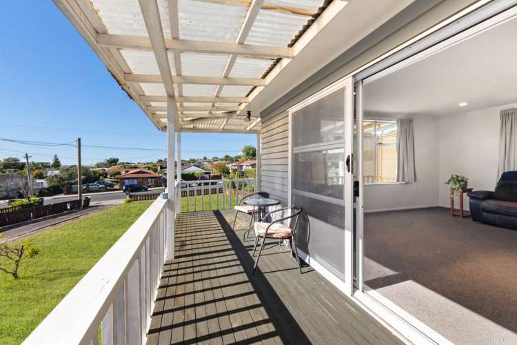 20 Roberts Road Te Atatu South_9