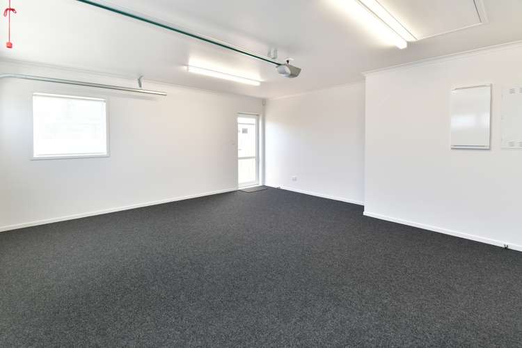 16 Forest Glen Orewa_18