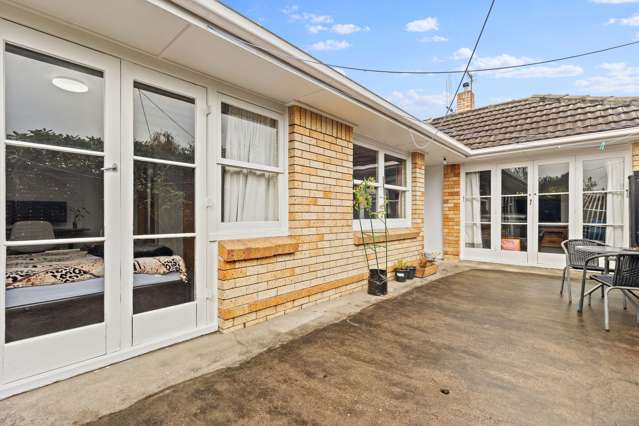 25 Coleridge Drive Enderley_2
