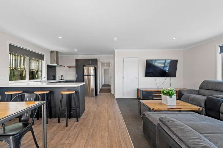 35 Jane Way Hairini_3