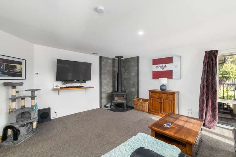 56 Travis Country Drive Burwood_9