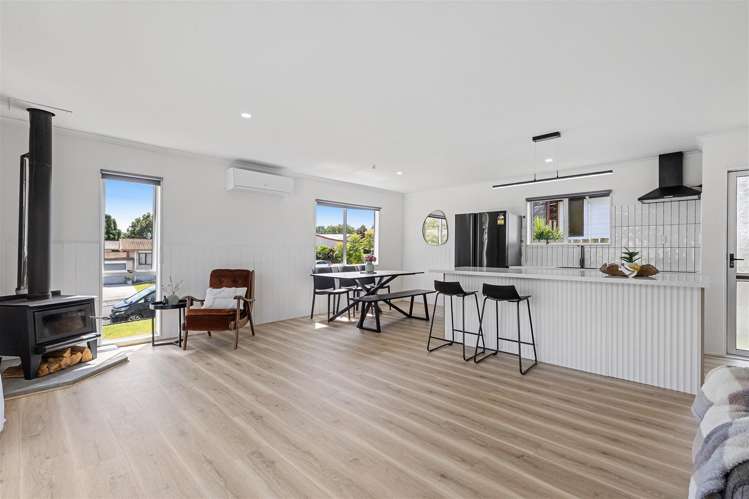 14 Montgomery Crescent_2