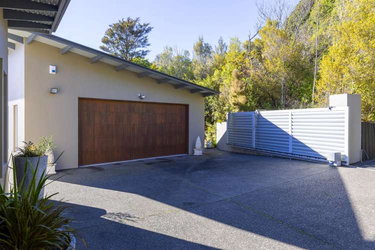 26 Whakamoenga Point Acacia Bay_27