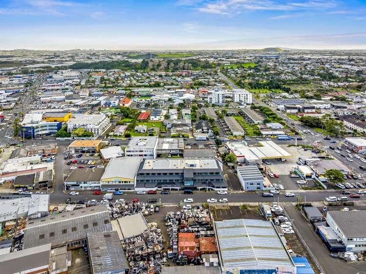 12-16 Gordon Road Otahuhu_15