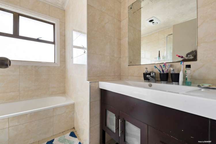 32 Dreadon Road Manurewa_10