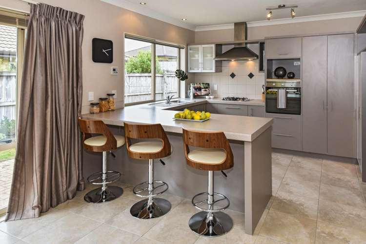 20 Girvan Terrace Wattle Downs_9