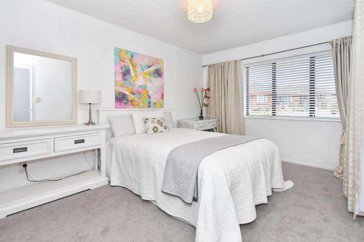 5/151 Kitchener Road Pukekohe_7