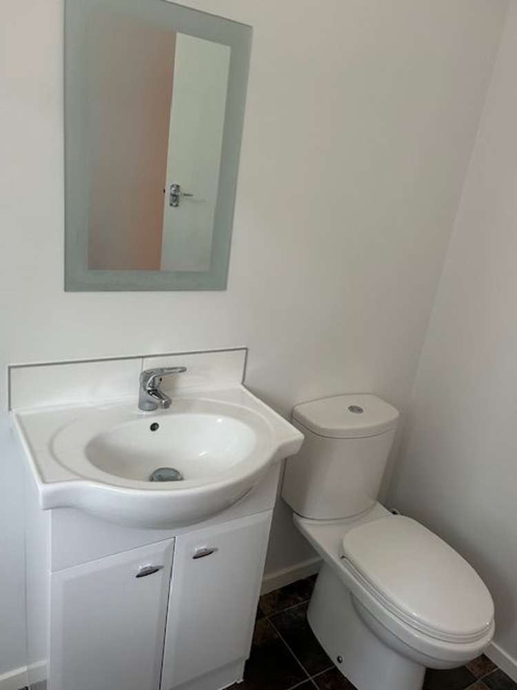 2/70 Gladstone Road Northcote_12