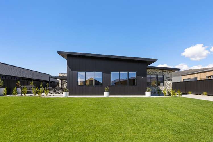 10 Packer Road Wanaka_19
