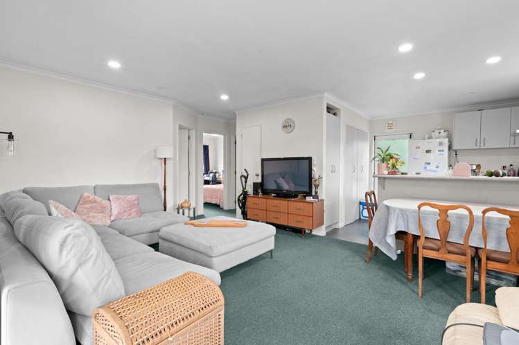 363 Cobham Drive Hillcrest_17