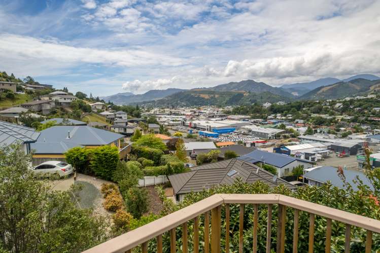 34 Saint Lawrence Street Toi Toi_5