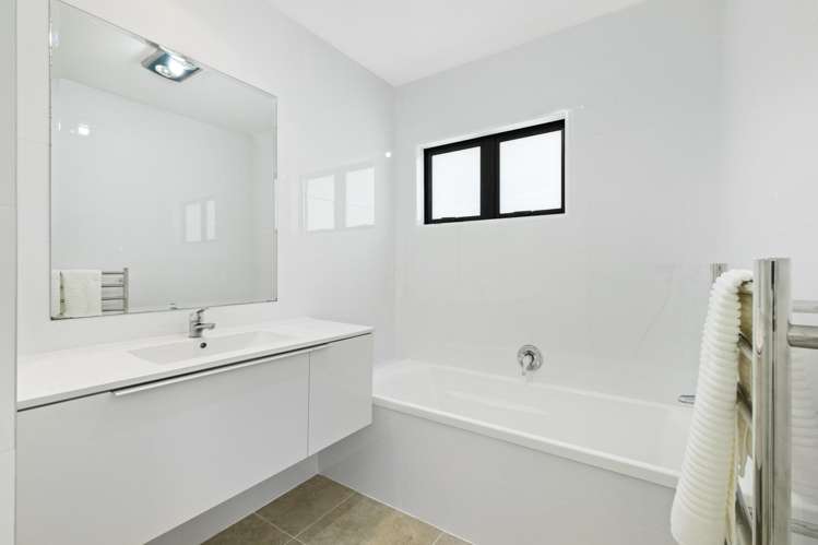 27 Tarapiroe Avenue Takanini_12