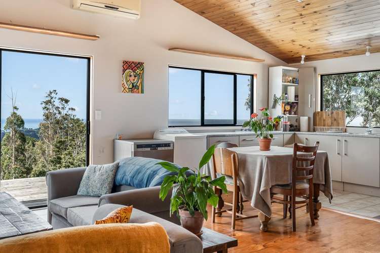 68 Kiwi Bush Lane Ngunguru_10