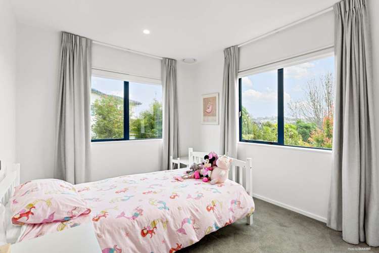 12/71 Fernhill Way Oteha_9