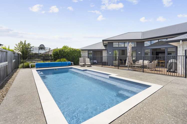 38 Tulip Drive Cambridge_18