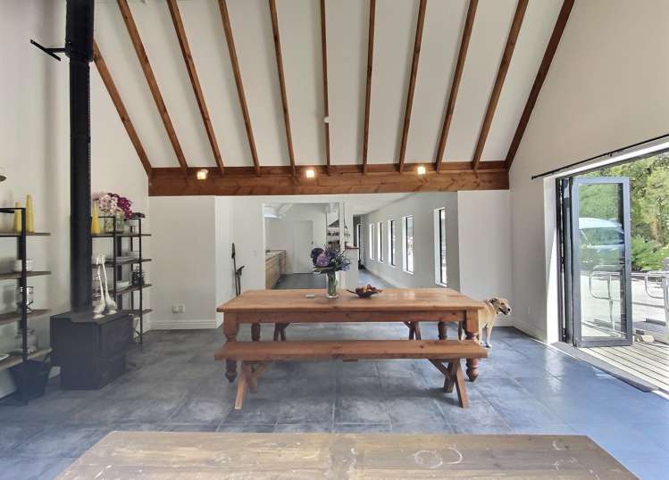 1946 Arnold Valley Road Moana_6