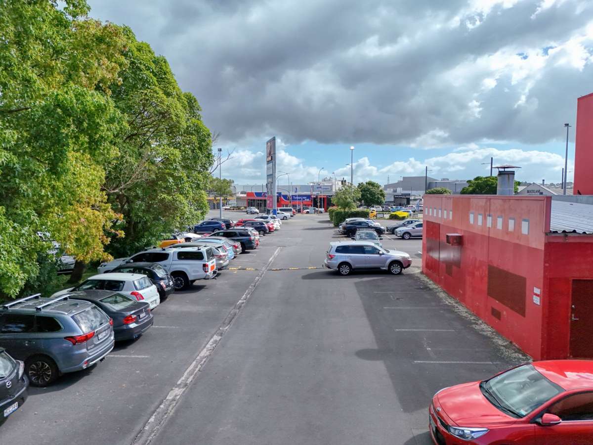 3-5 Crown Lynn Place_2