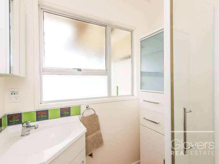 2/4214a Great North Road Glendene_9