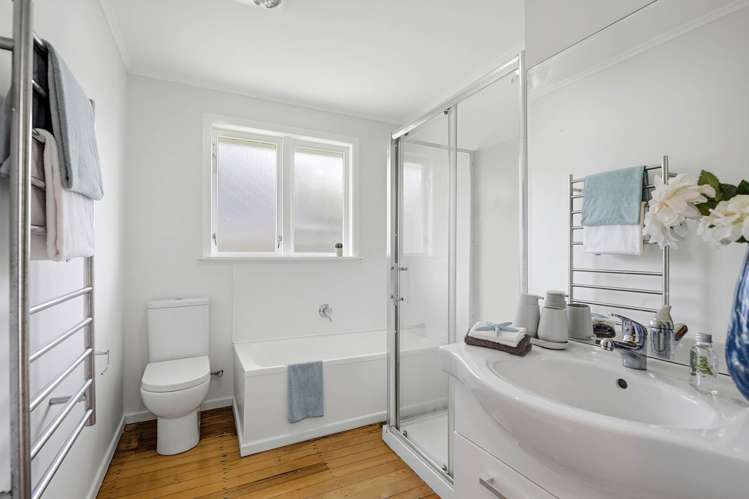 1/176 Chivalry Road Glenfield_12