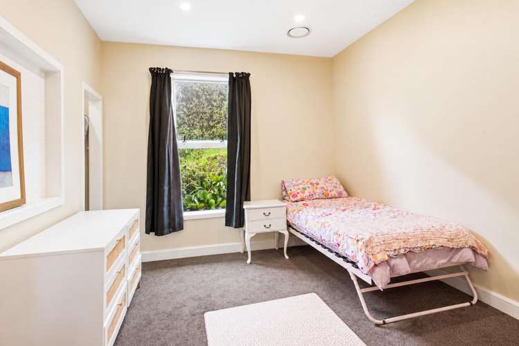 12 Birchfield Ave North East Valley_11