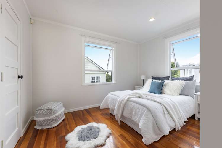 19 Ngatiawa Street One Tree Hill_13