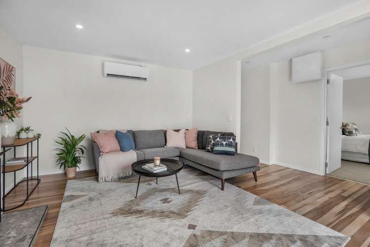 6 Johnston Grove Taita_11