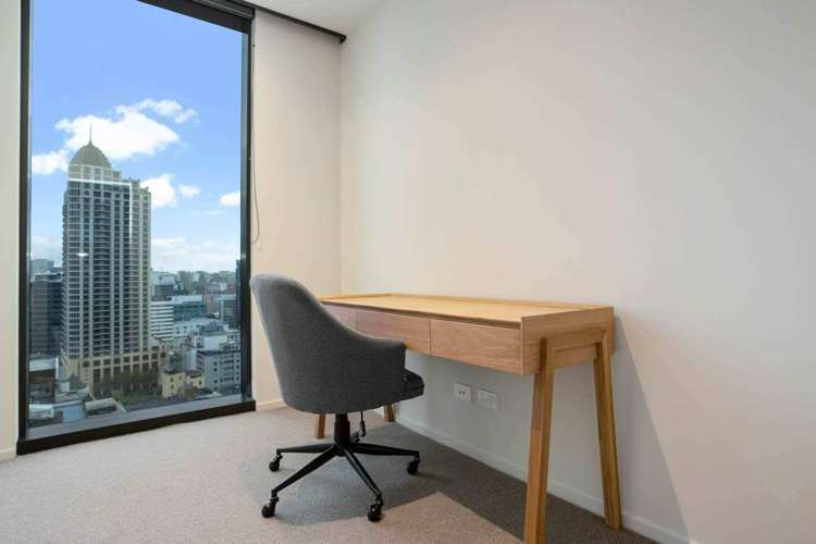 2407/10 Commerce Street City Centre_5