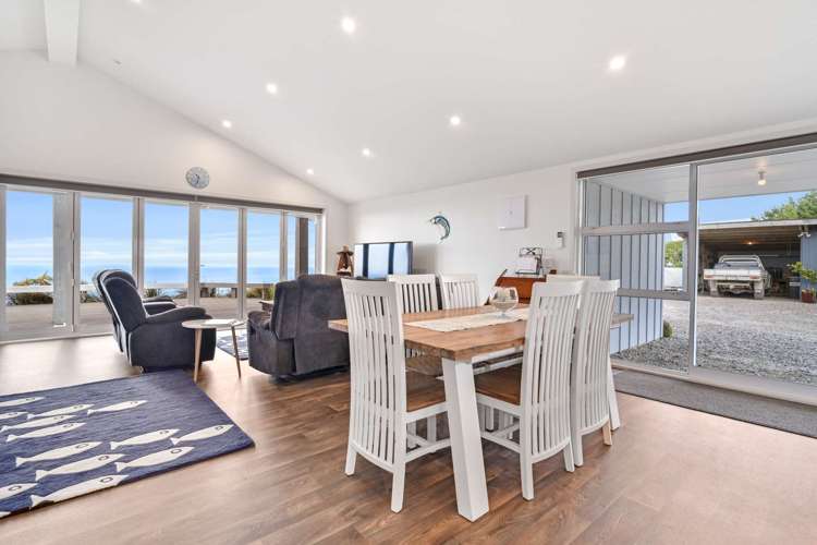 1165 Cooks Tooth Road Porangahau_8