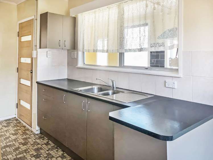 54 Heybridge Street Manurewa_2