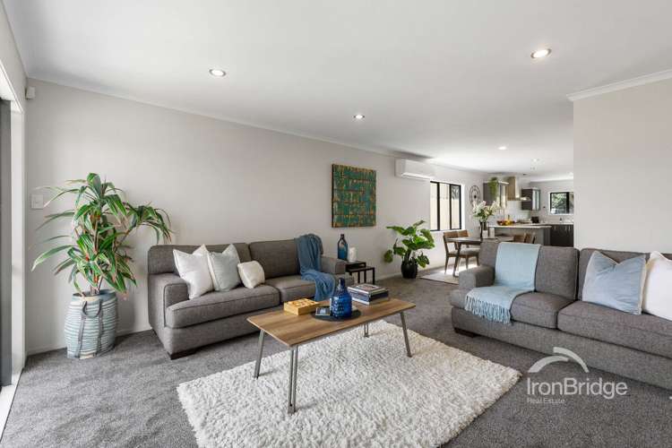 97 Fields Parade Oteha_2