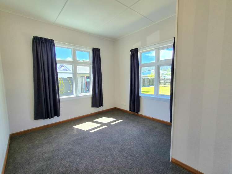 143 Shakespeare Street Greymouth_11