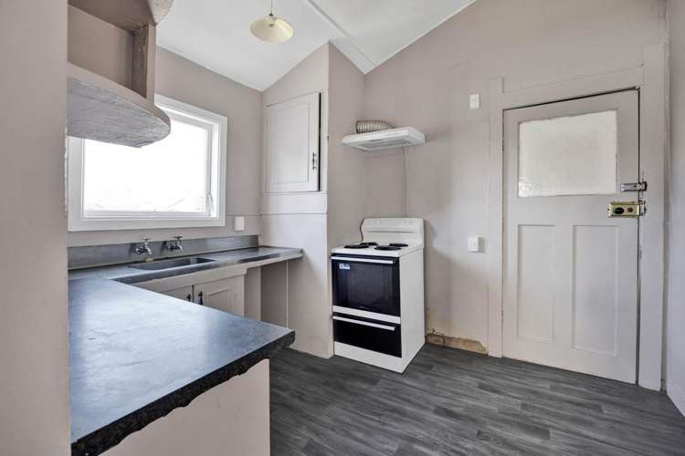 76 Disraeli Street Hawera_2