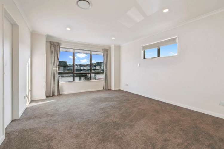 92 Ksenia Drive Flat Bush_17