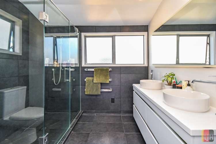 44 Rushgreen Avenue Pahurehure_17