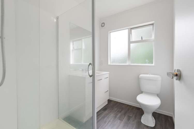 70A Clayton Avenue 10693_15