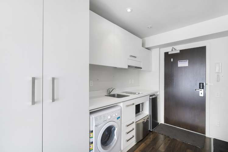 1302/10 Waterloo Quadrant Auckland Central_4