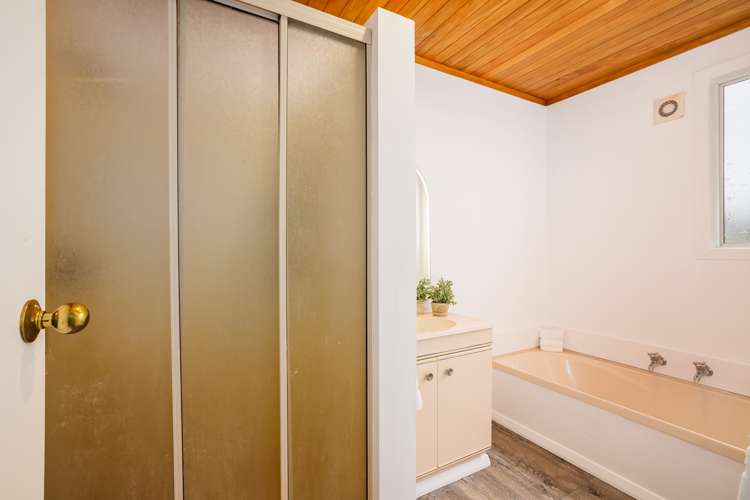 15 Robson Street Stokes Valley_16